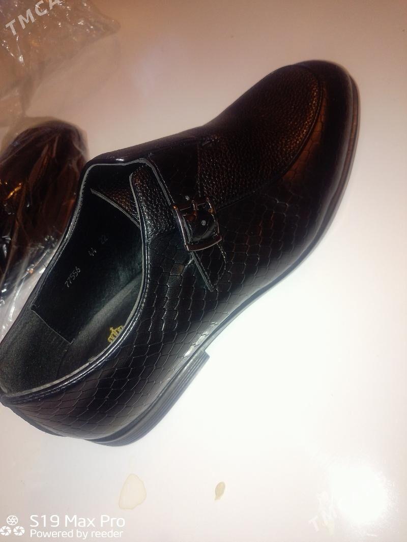 koža köwüş 44 razmer - Baýramaly - img 1