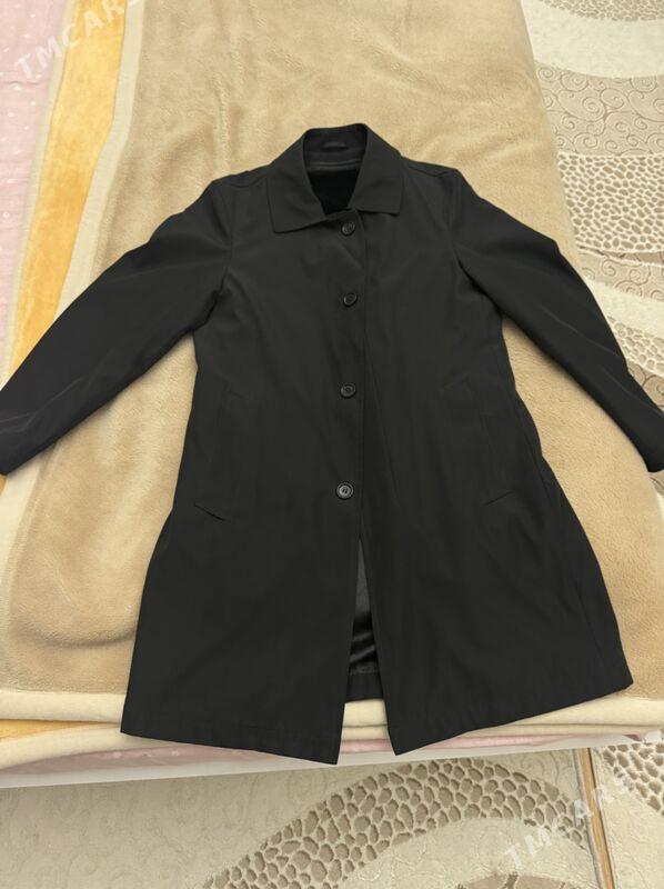 Enzo Carlucci plaç - Ашхабад - img 1