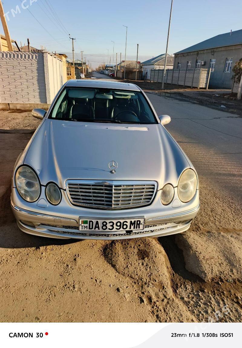 Mercedes-Benz E320 2003 - 140 000 TMT - Mary - img 1