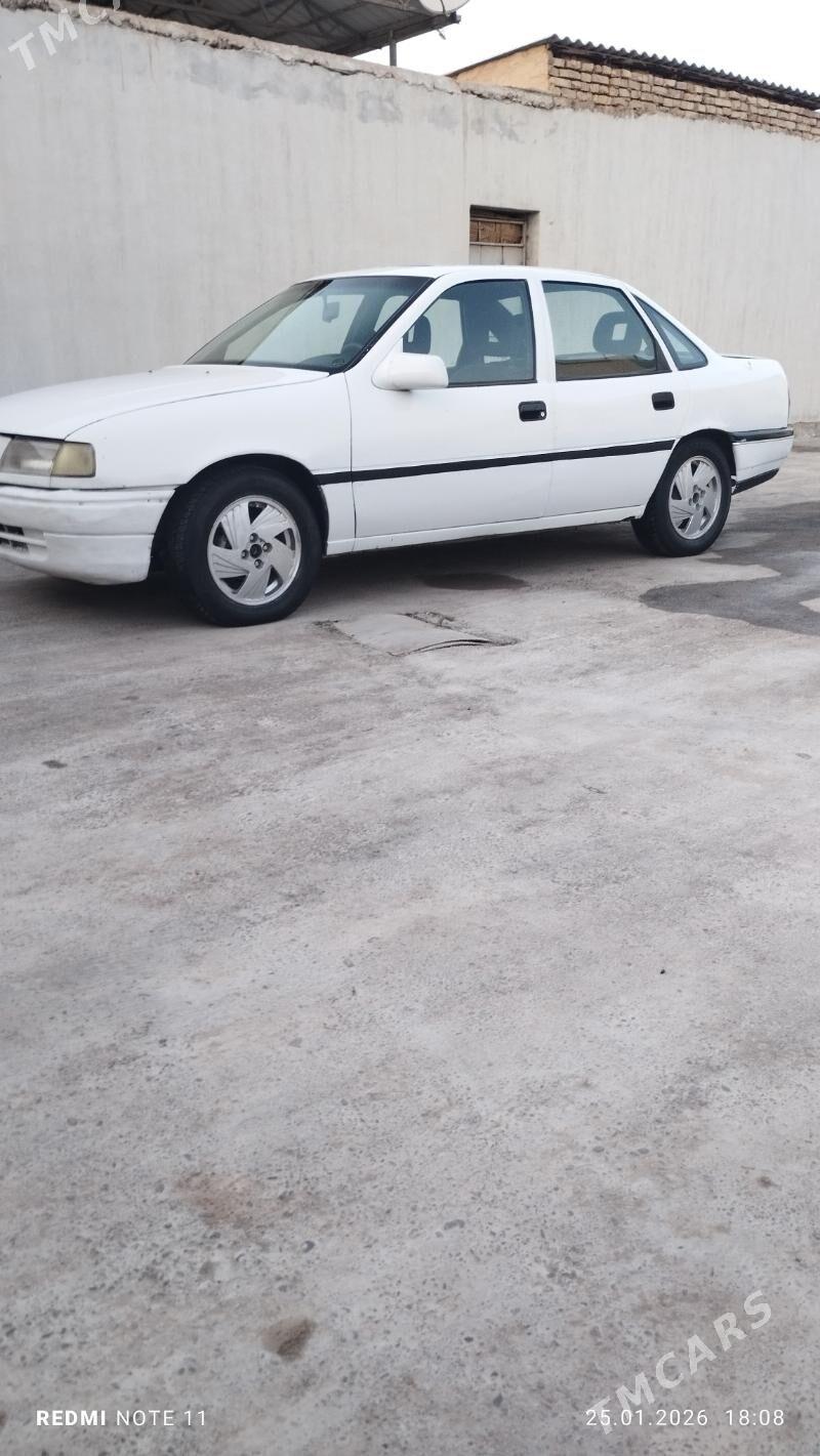 Opel Vectra 1992 - 25 000 TMT - Tejen - img 1