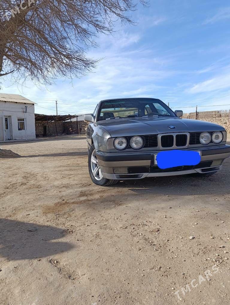 BMW 535 1990 - 28 000 TMT - Джебел - img 1