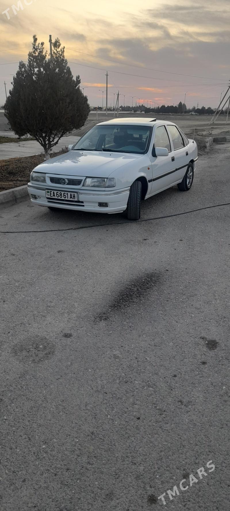 Opel Vectra 1993 - 50 000 TMT - Bäherden - img 1