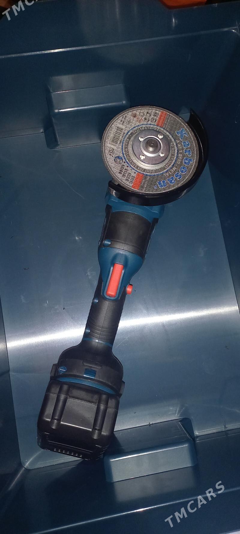 Balgarka batareýli BOSCH. Болг - 30 мкр - img 1