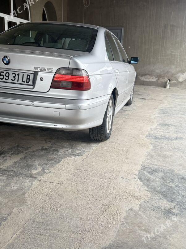 BMW E39 2002 - 110 000 TMT - Türkmenabat - img 1