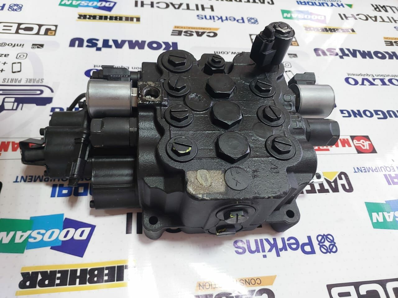 JCB 4CX original raspret 9 999 TMT - Ашхабад - img 1