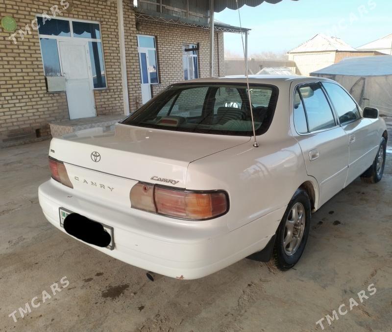 Toyota Camry 1993 - 100 000 TMT - Mary - img 1