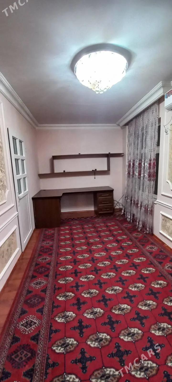 11mkr 4/2etažy 2komnat 3edilen - 11 мкр - img 1