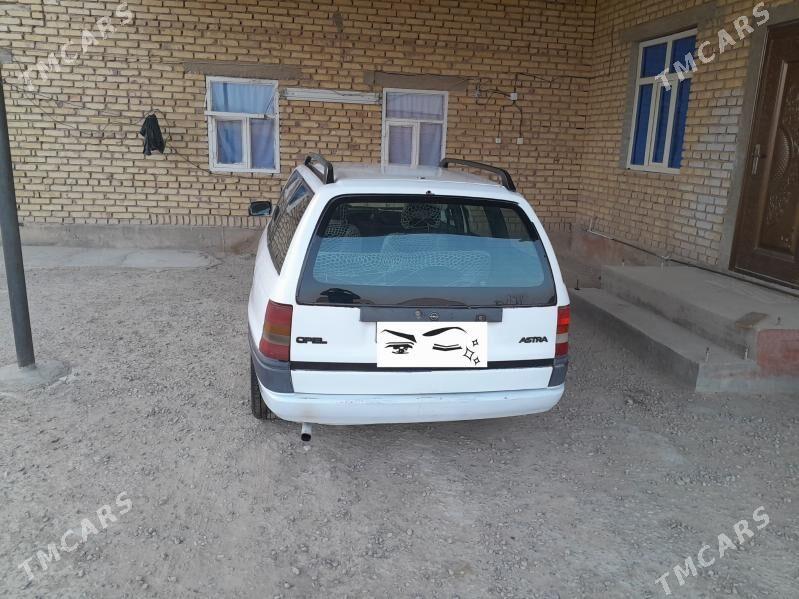 Opel Astra 1996 - 35 000 TMT - Kaka - img 1