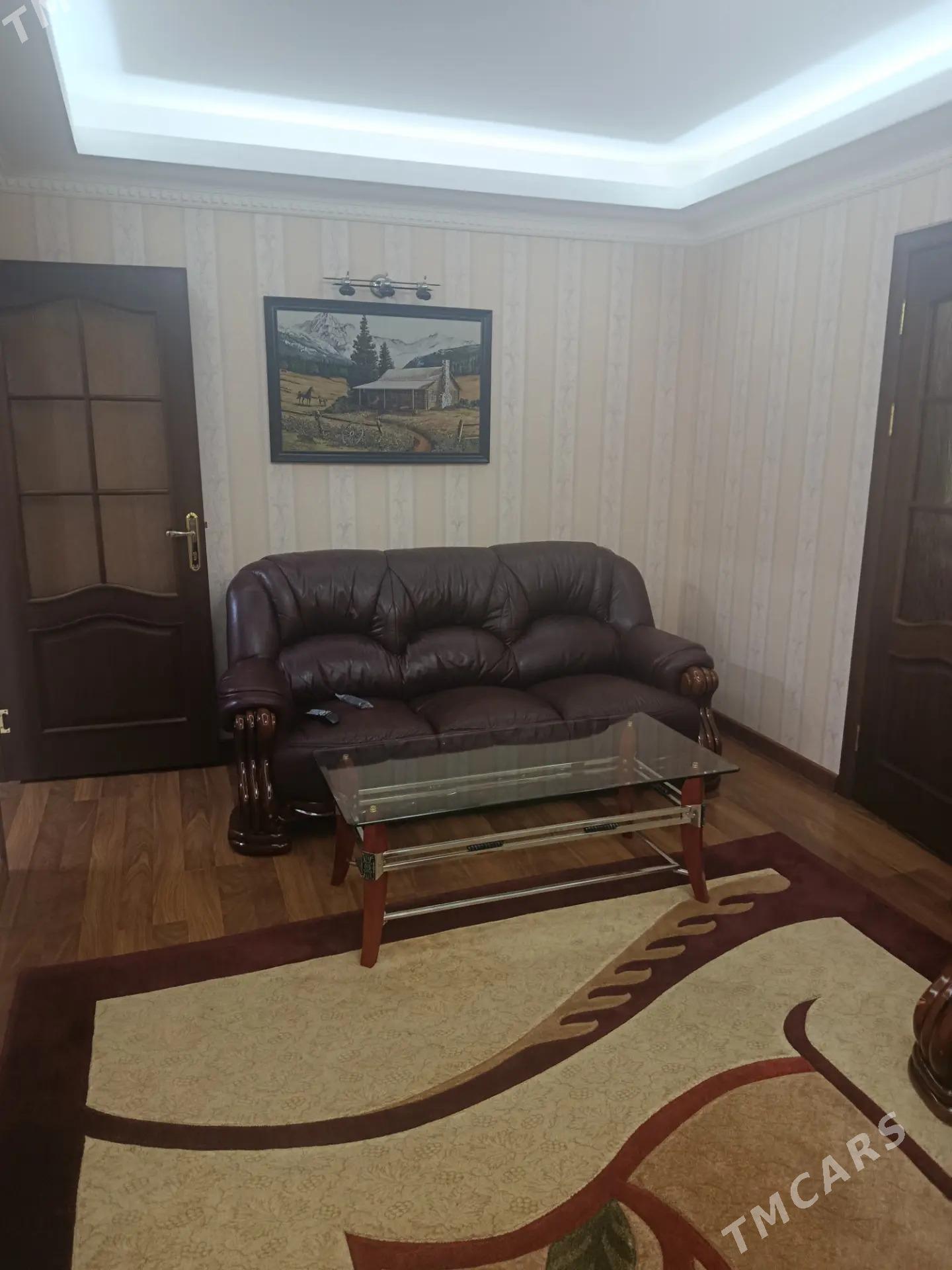 Arenda 11 mkr 4/2 etaz 3-komna - Ашхабад - img 1