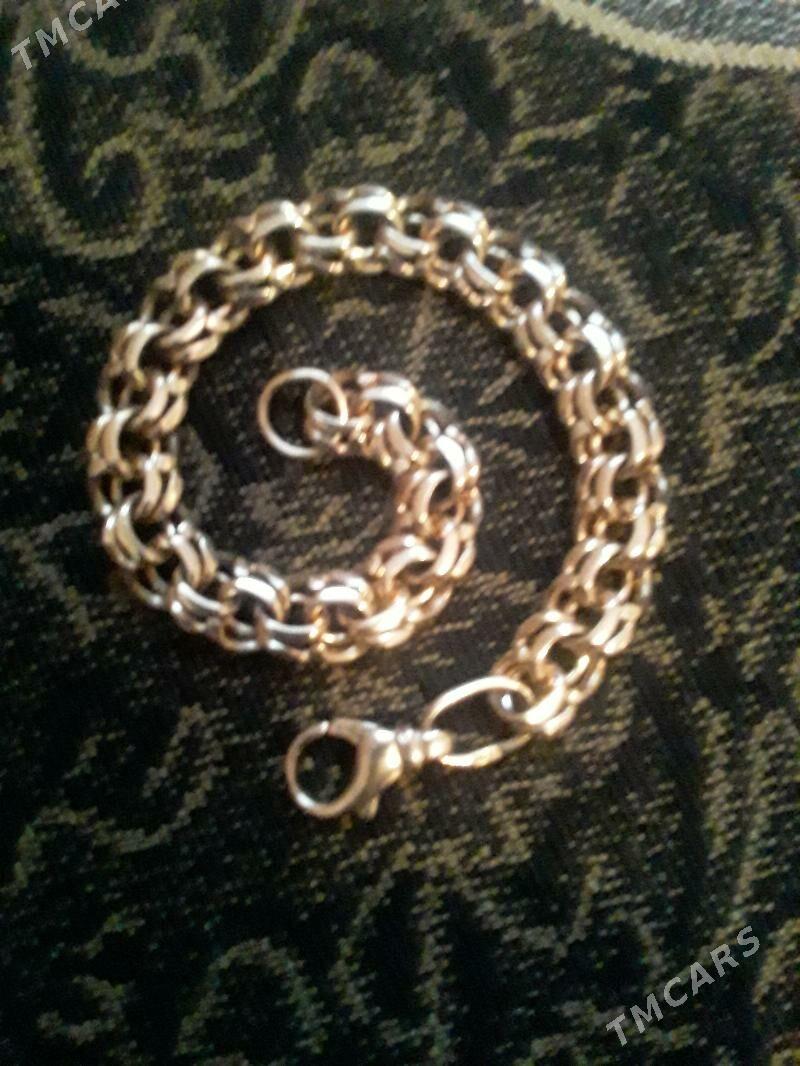 Gyzyl barslet - Гумдаг - img 1