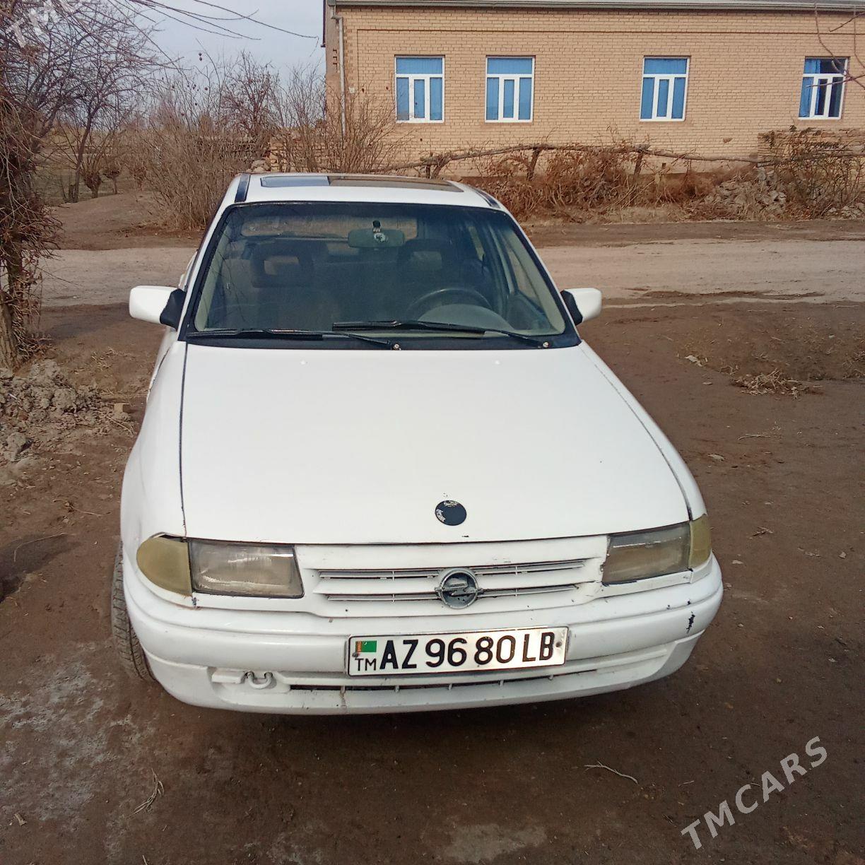 Opel Astra 1992 - 13 000 TMT - Гарабекевюл - img 1