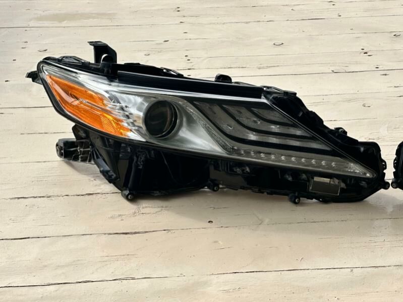 2018 Camry fara 2 000 TMT - Wekilbazar - img 1