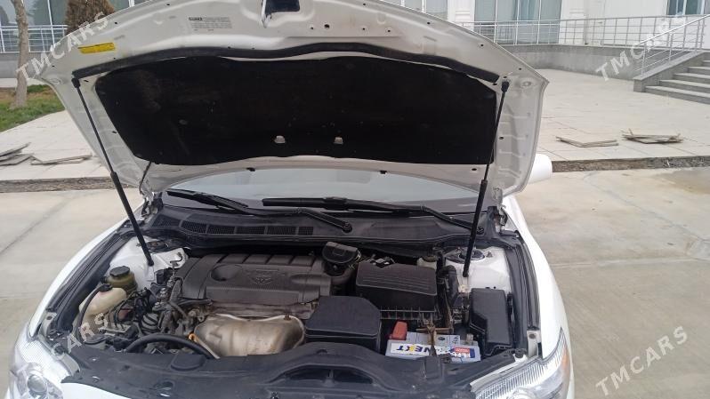 Toyota Camry 2010 - 190 000 TMT - 4 mkr - img 1