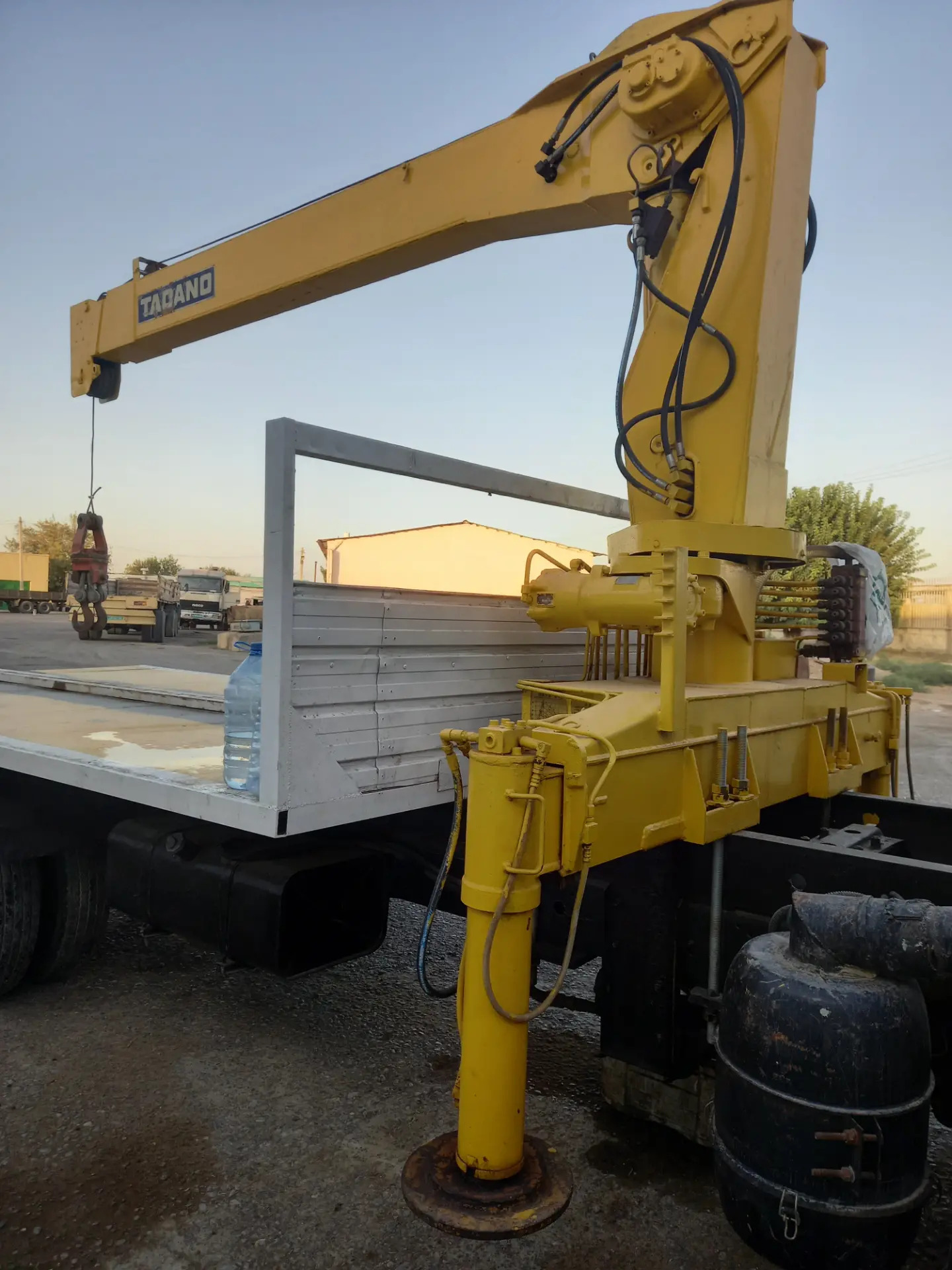 manupulyator 50 000 TMT - Арзув - img 1