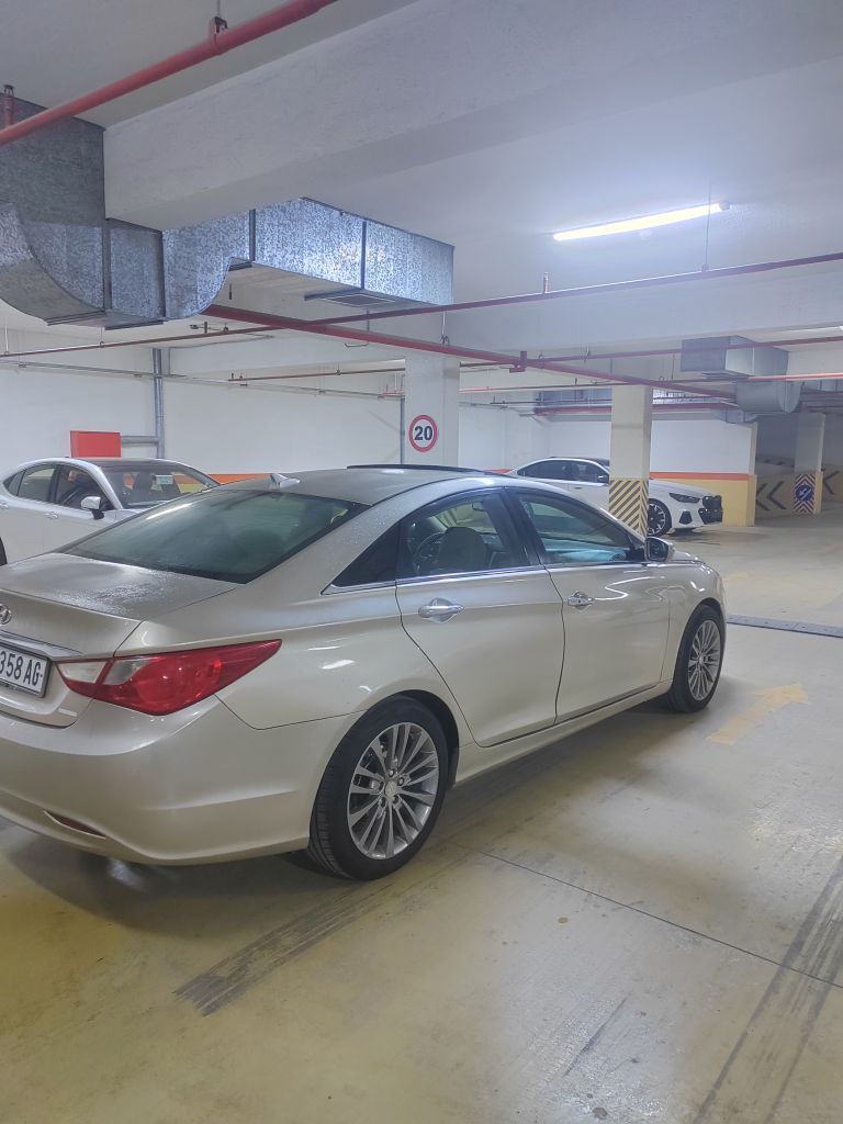 Hyundai Sonata 2011 - 160 000 TMT - Garadamak - img 1