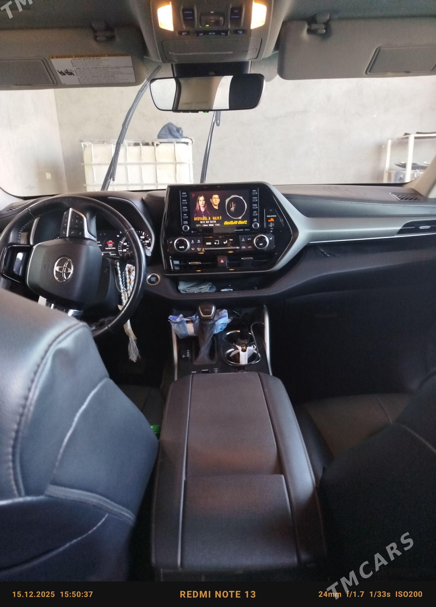 Toyota Highlander 2021 - 550 000 TMT - Tejen - img 1