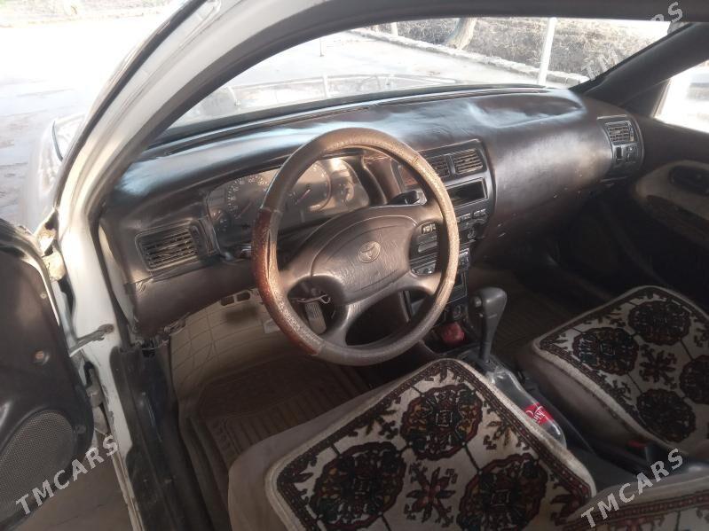 Toyota Corolla 1993 - 50 000 TMT - Фарап - img 1