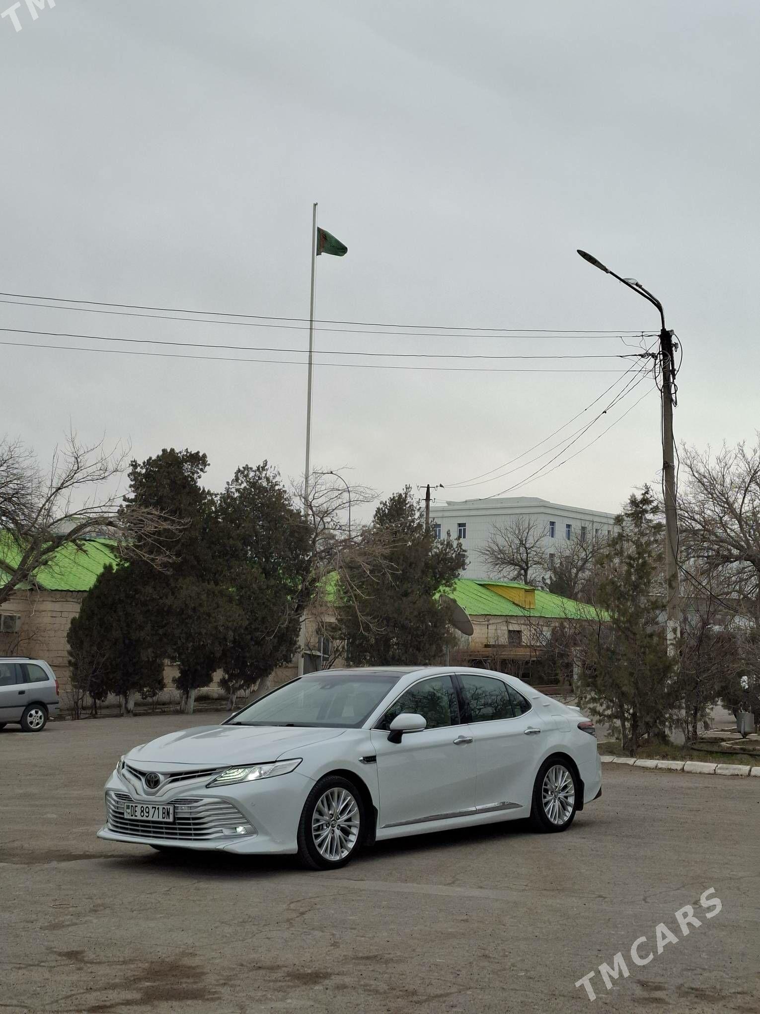 Toyota Camry 2017 - 330 000 TMT - Türkmenbaşy - img 1