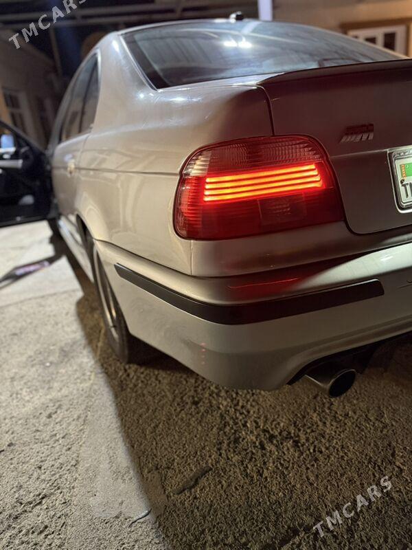 BMW E39 2000 - 135 000 TMT - Türkmenbaşy - img 1