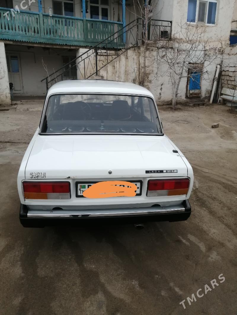 Lada 2107 2011 - 64 000 TMT - Türkmenbaşy - img 1