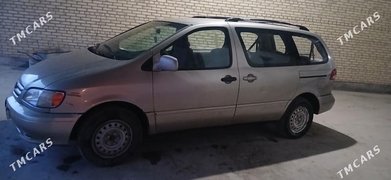Toyota Sienna 2001 - 130 000 TMT - Hojambaz - img 1