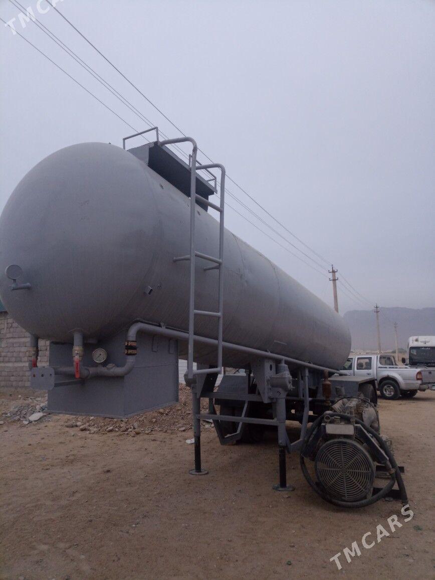 Kogel Cargo 1993 - 150 000 TMT - Jebel - img 1