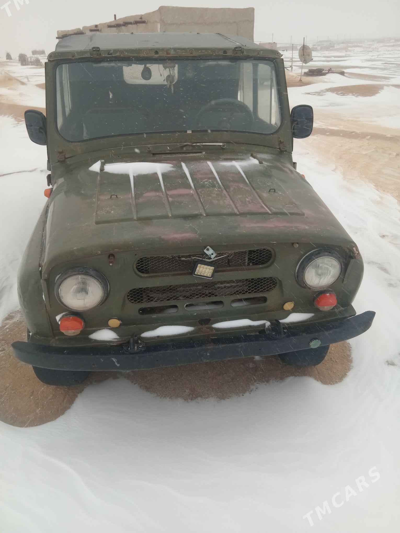 UAZ 452 2000 - 8 000 TMT - Ак-Бугдайский этрап - img 1