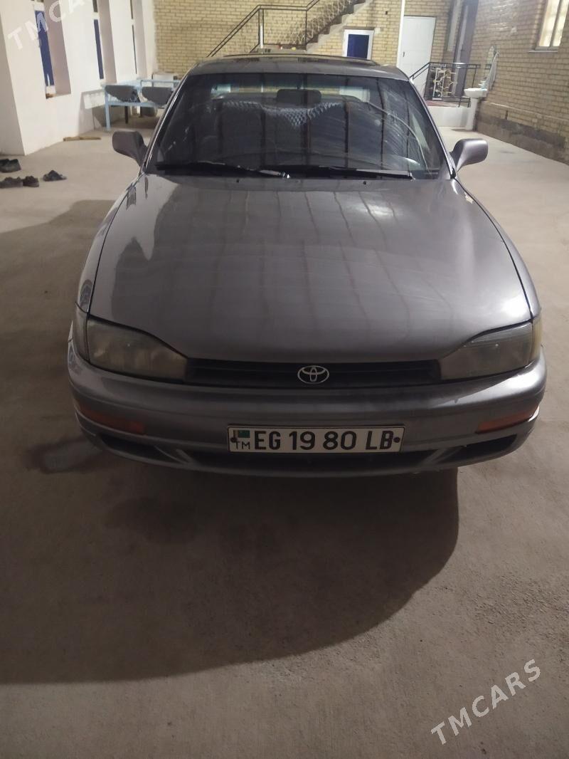 Toyota Camry 1993 - 118 000 TMT - Dänew - img 1