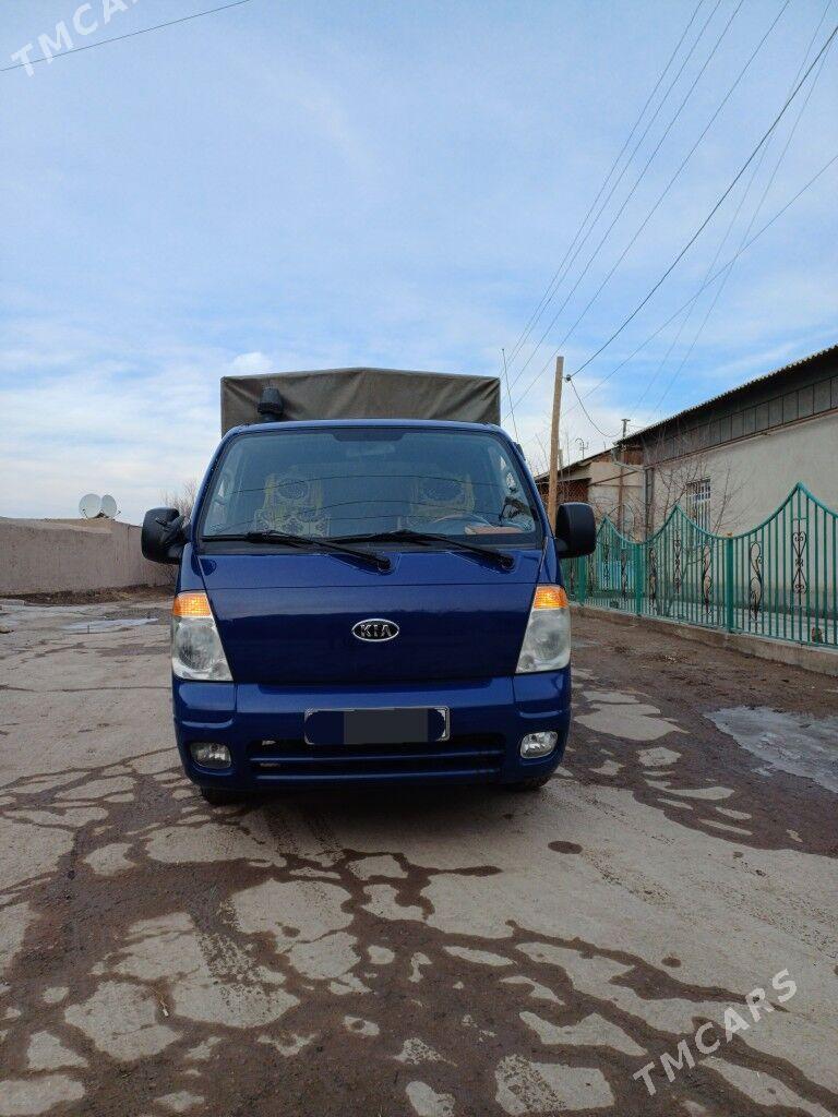 Kia Bongo 2009 - 180 000 TMT - Шабатский этрап - img 1