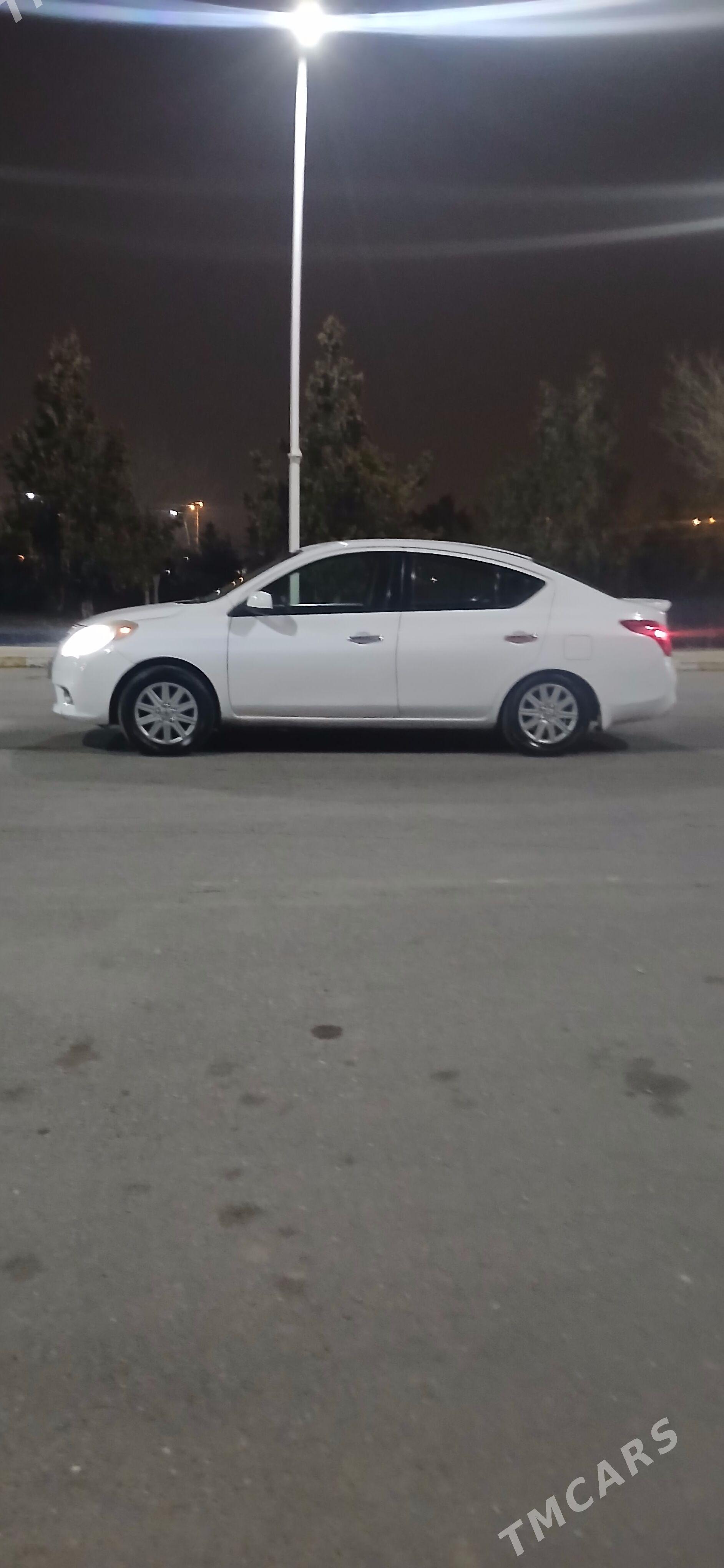 Nissan Versa 2012 - 130 000 TMT - Ашхабад - img 1