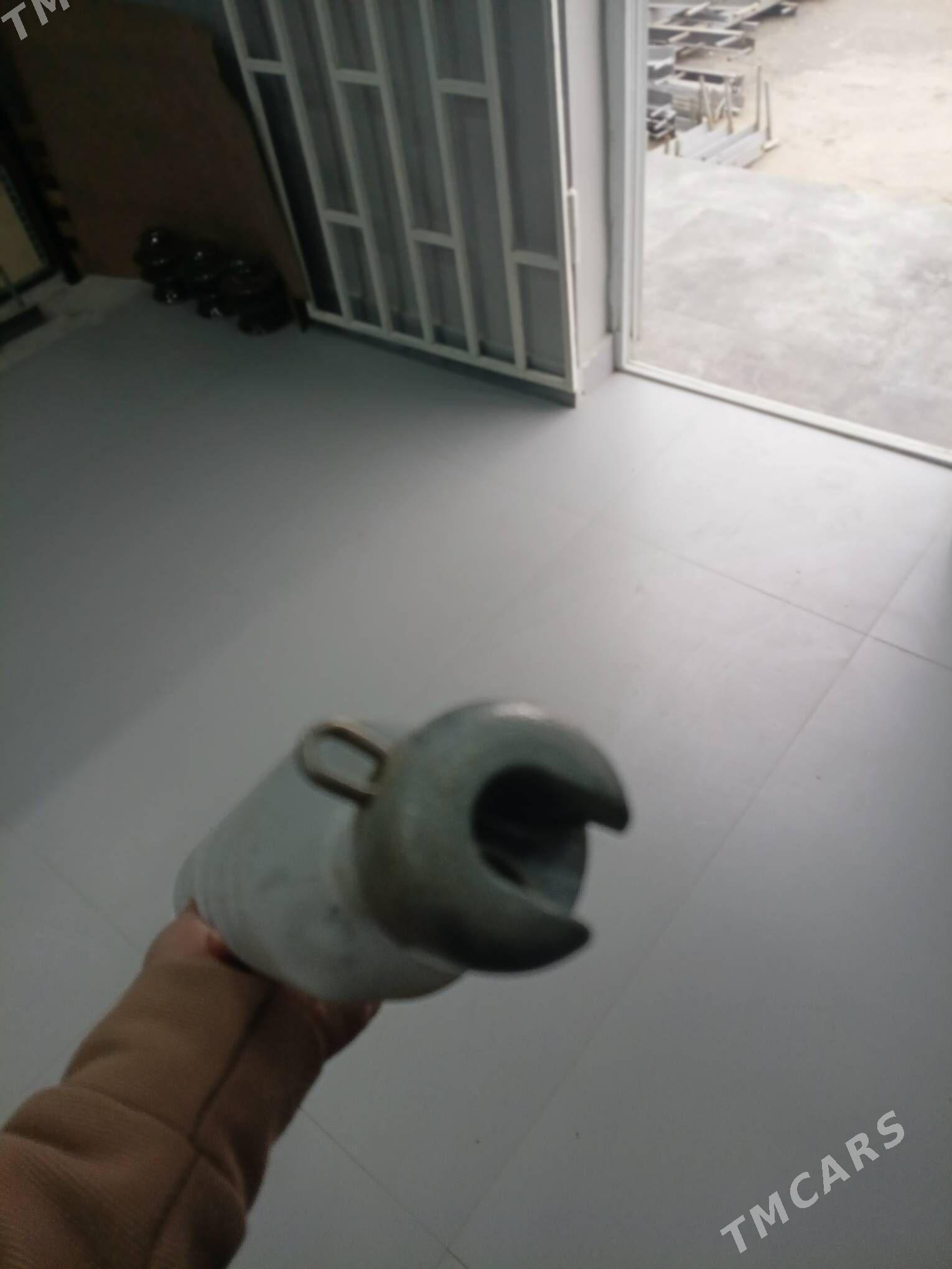 polimer - Garadamak - img 1