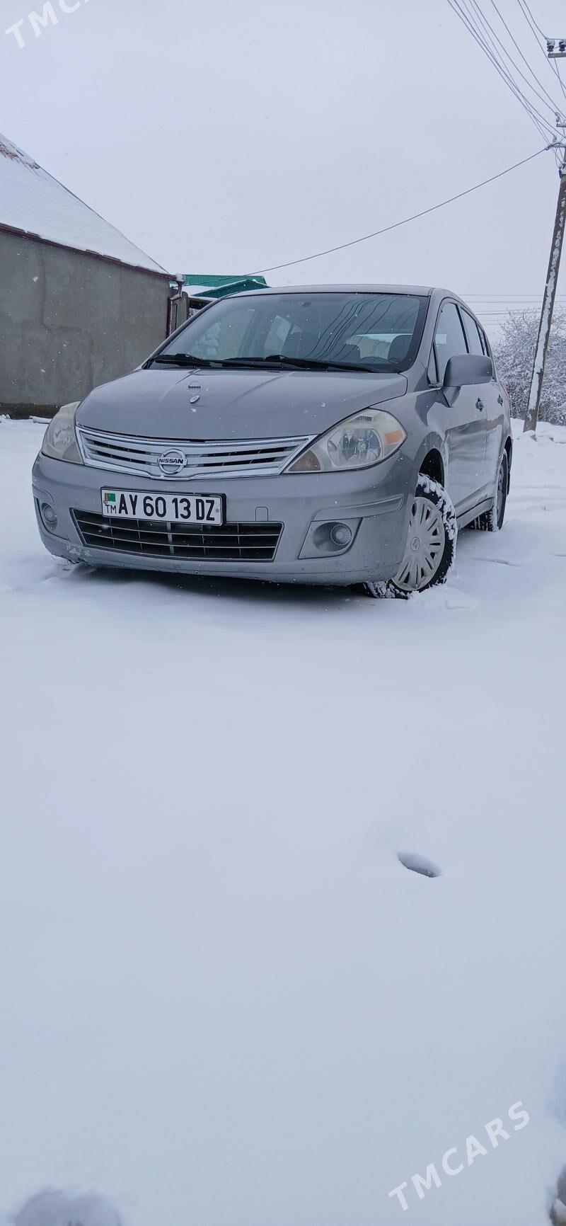 Nissan Versa 2011 - 125 000 TMT - Анев - img 1