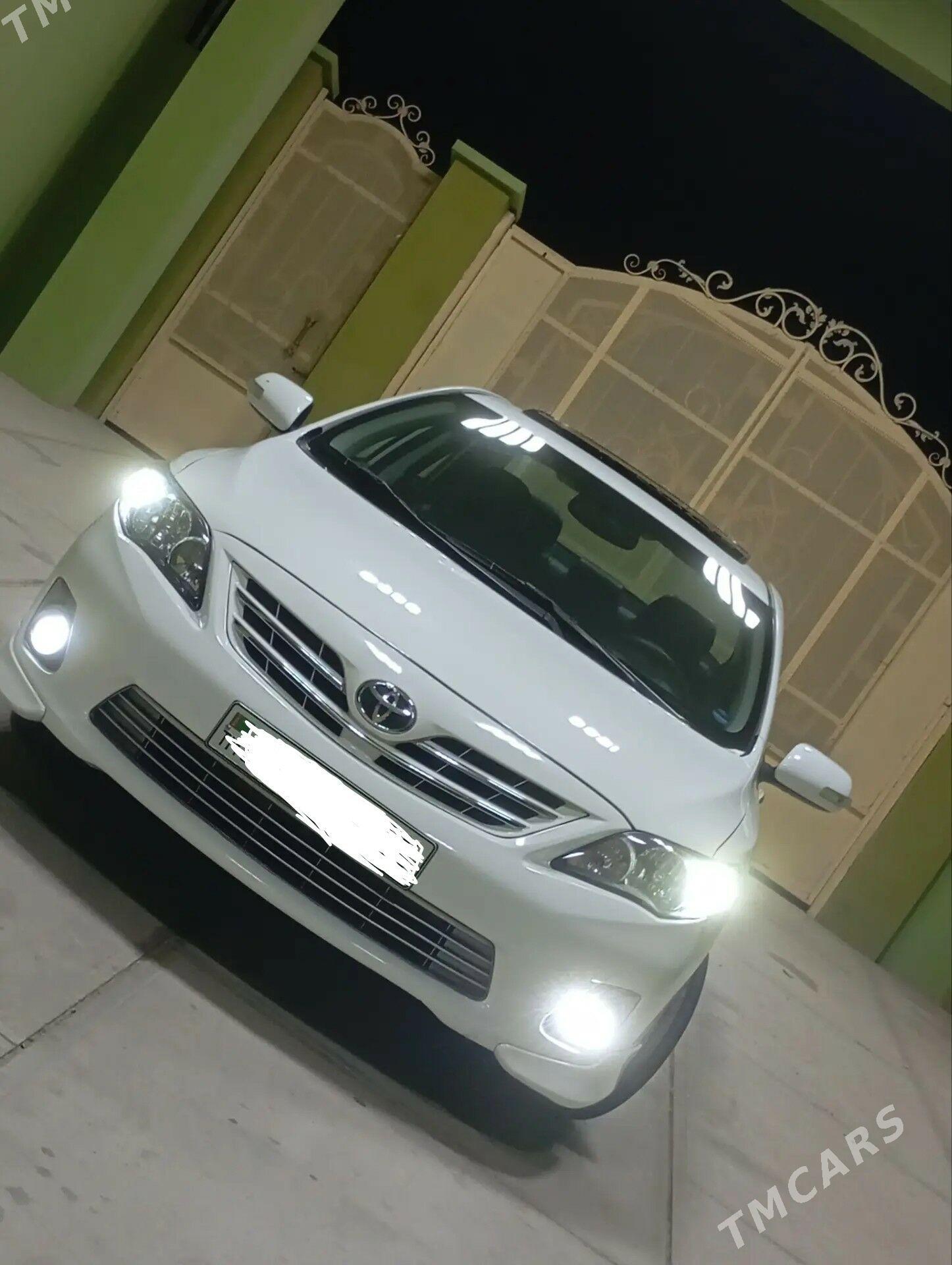 Toyota Corolla 2011 - 195 000 TMT - Балканабат - img 1
