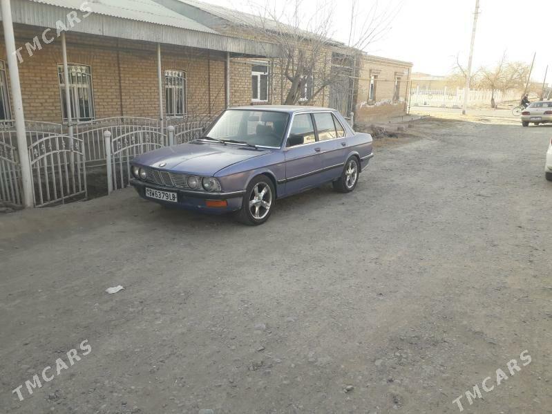 BMW 525 1985 - 26 000 TMT - Türkmenabat - img 1
