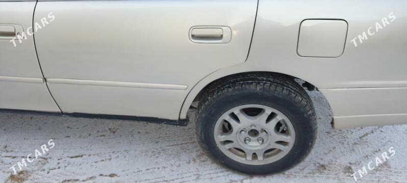 Toyota Camry 1995 - 95 000 TMT - Губадаг - img 1
