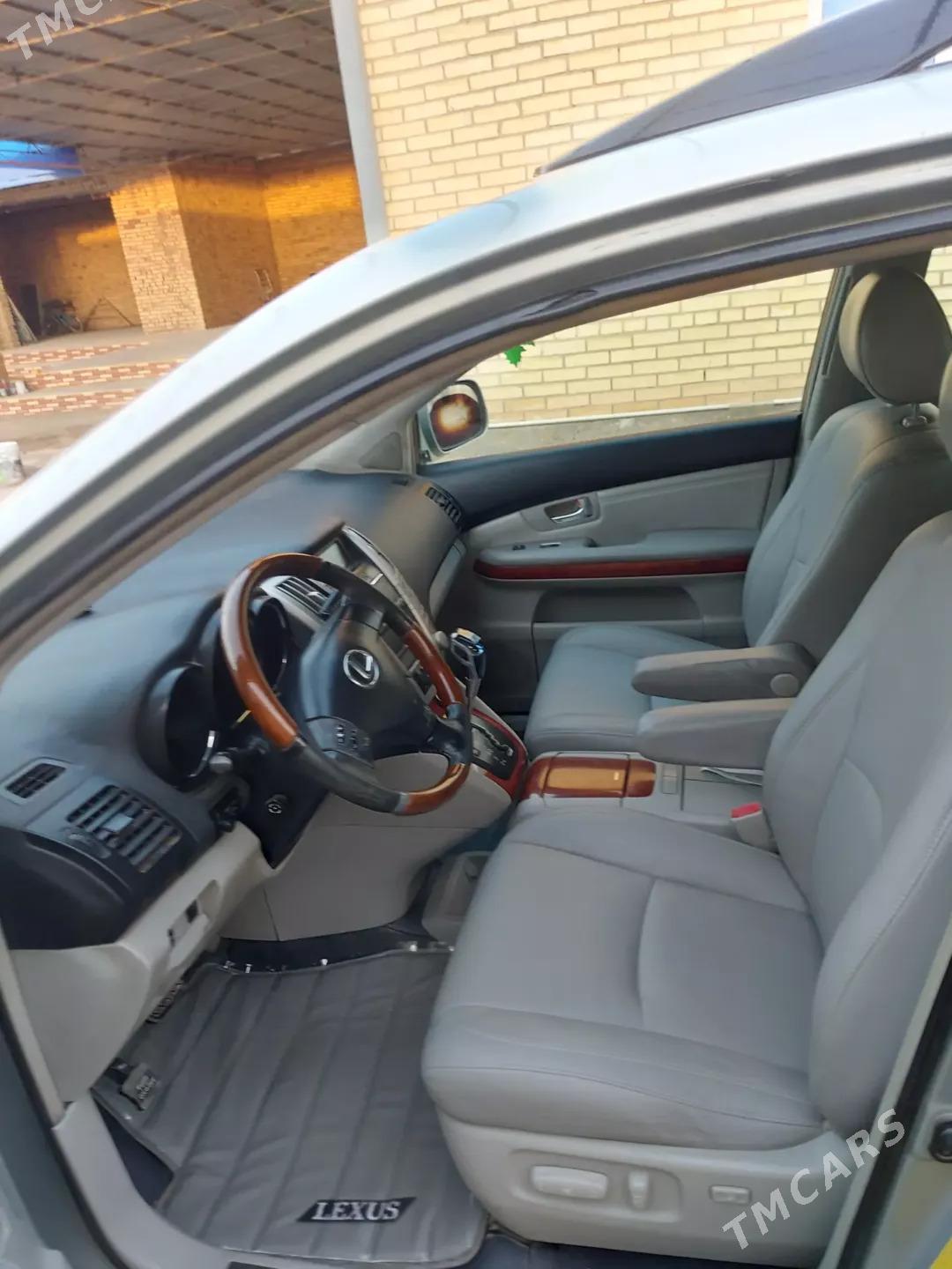 Lexus RX 330 2004 - 260 000 TMT - Саят - img 1