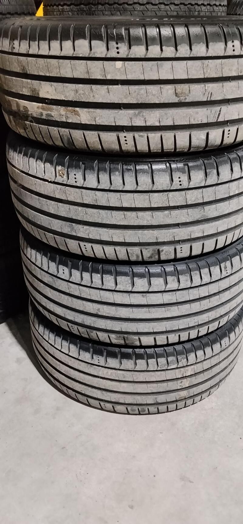 235 45 18 Mishelin 24Ý 5 200 TMT - Garadamak - img 1