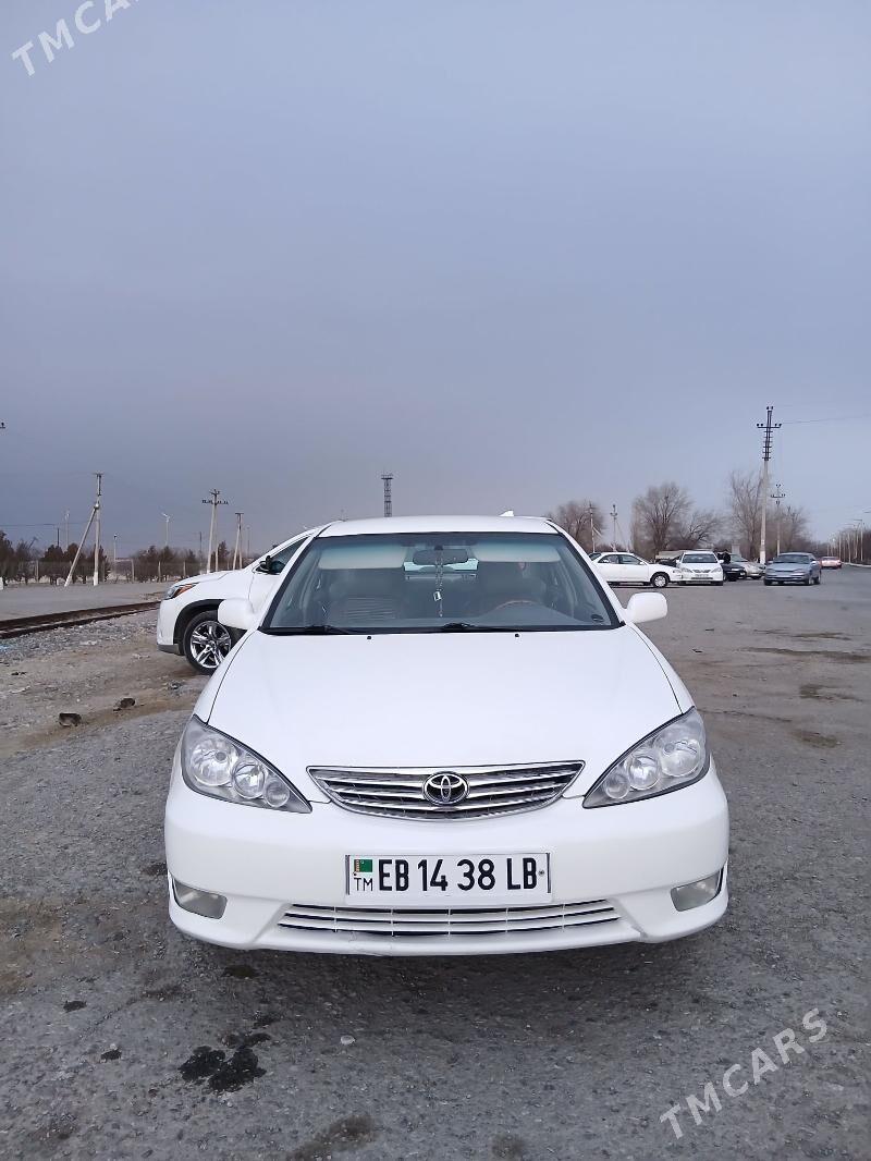 Toyota Camry 2004 - 185 000 TMT - Газаджак - img 1
