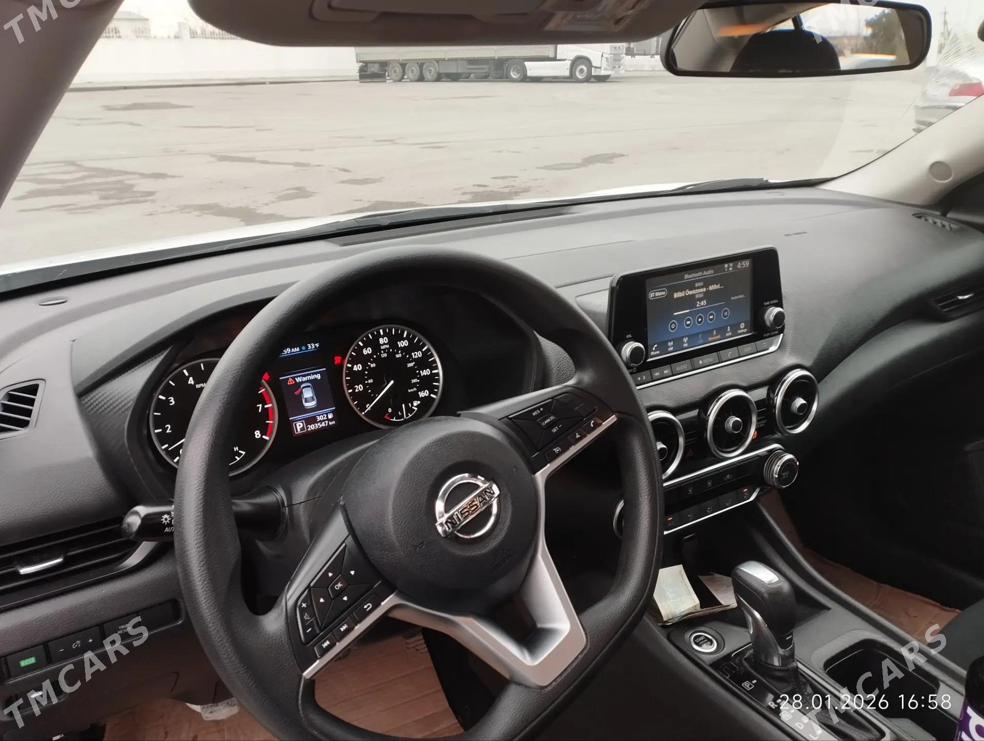 Nissan Sentra 2023 - 200 200 TMT - Бузмеин - img 1