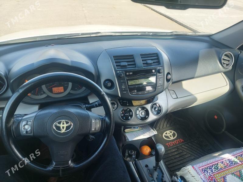 Toyota RAV4 2009 - 200 000 TMT - Мары - img 1