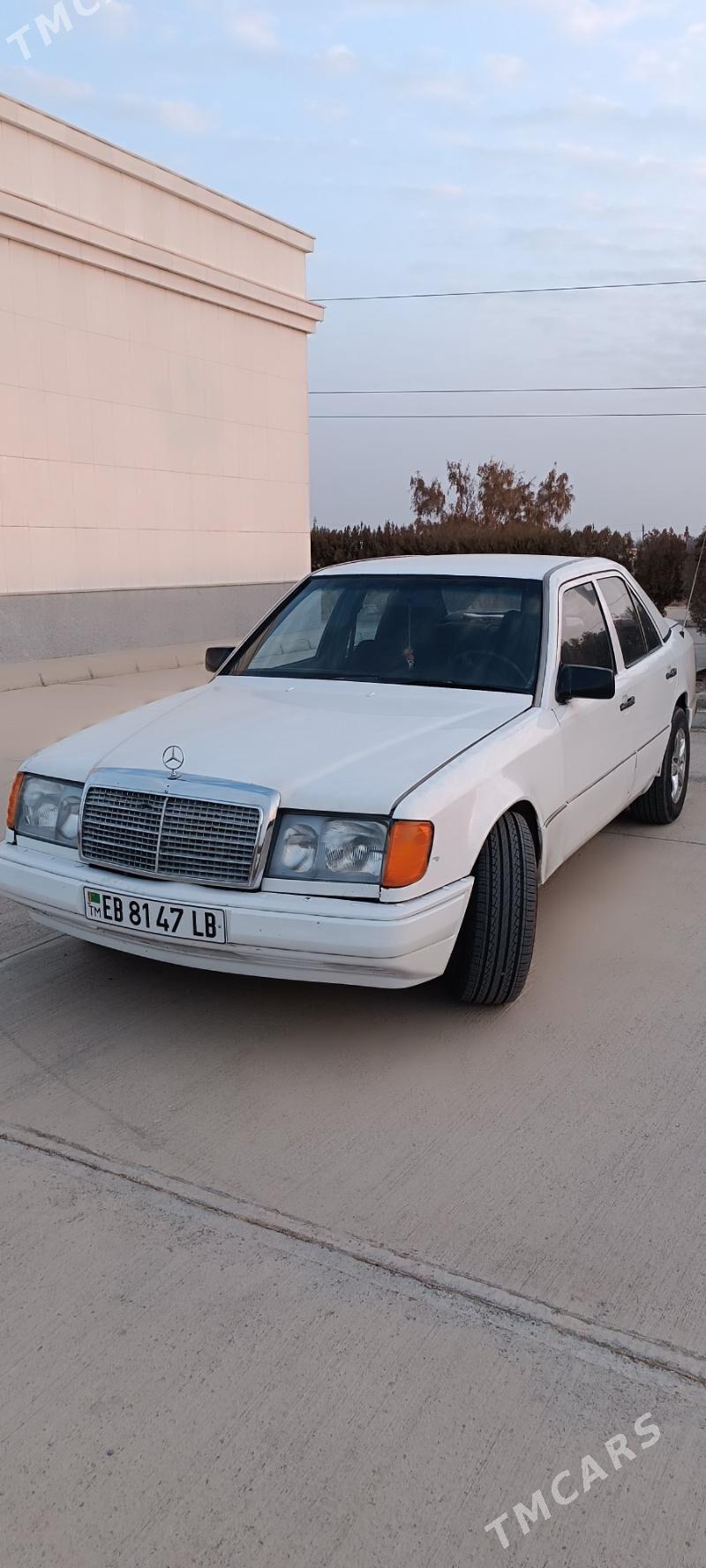 Mercedes-Benz 230E 1991 - 35 000 TMT - Дянев - img 1