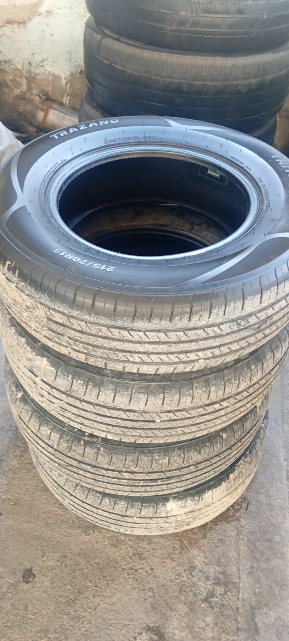 215 70 15 yyl 2024 1 500 TMT - Garadamak - img 1