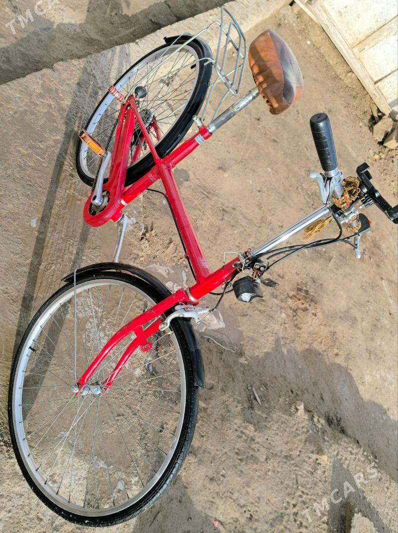 Dubaiski 26 - Gurbansoltan Eje - img 1