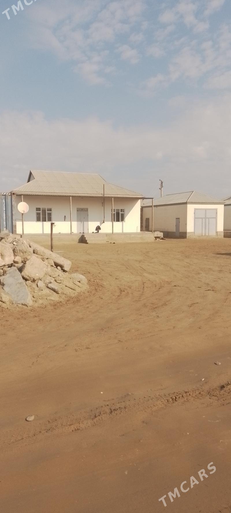 jaÿ - Esenguly - img 1