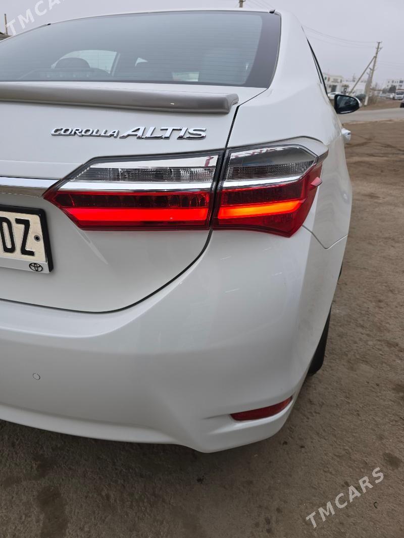 Toyota Corolla 2018 - 250 000 TMT - Дашогуз - img 1