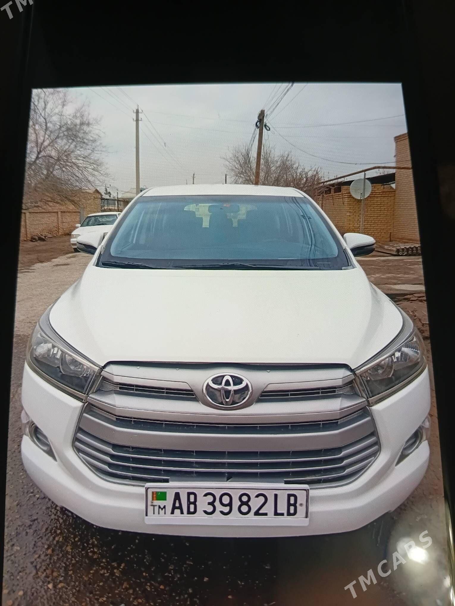 Toyota Innova 2020 - 265 000 TMT - Дянев - img 1