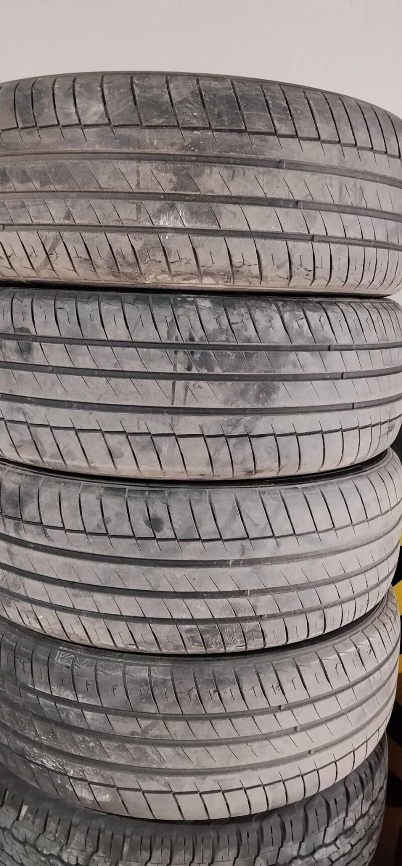 235 55 20 4şt Kapsen 1 000 TMT - Garadamak - img 1