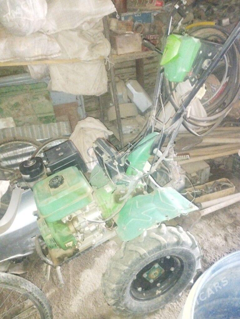 ýer sûrýân traktor - Мары - img 1