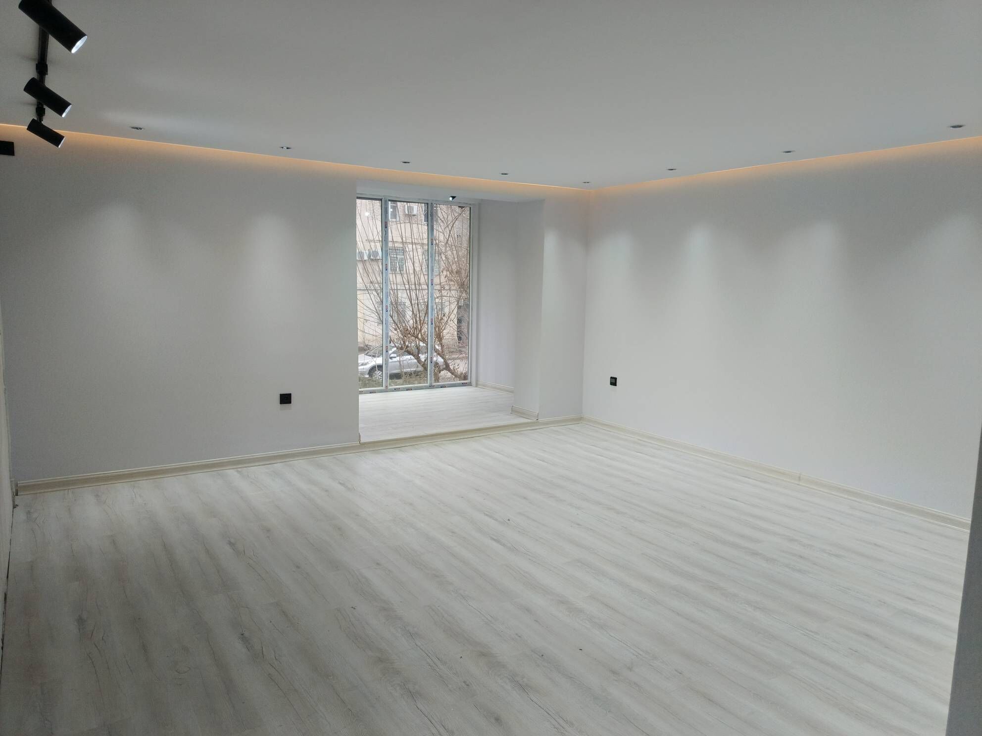 2 mkr - 2 mkr - img 1