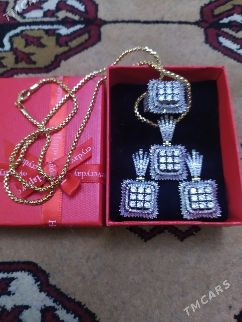 Kamplekt gyzyla 1.e.1.kopýa. - Хитровка - img 1